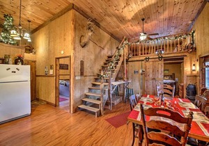 The Bovard Lodge Rustic Cabin Near Ohio River!