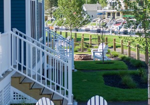 The Cove at Sylvan Beach - Pet friendly lakeside cottage with a pontoon boat!