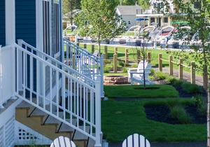 The Cove at Sylvan Beach - Pet friendly lakeside cottage with a pontoon boat!
