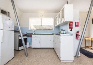 The Cray Pot-Conveniently located in the heart of Lancelin
