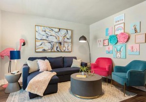 The Flamingo 103 l Pool l Sleeps 5 l 65 Smart TV
