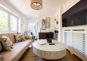 The Fulham Bolthole - Beckoning 2BDR Flat with Garden