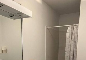 The furnished 1-room-apartment is approx. 29 m2 big and is located on the 1st floor of our apartment house Kunaustraße.
