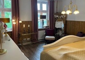 The furnished 1-room apartment is approx. 27 m2 big and is located on the 1st floor of our apartment house Kunaustraße.