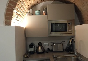 The hidden corner: a stone's throw from the free Wifi center