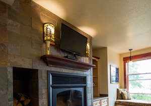 The Inn at Croftville Road Cottages #7. On the Shore of Lake Superior.