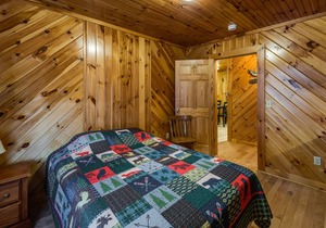 The Lodge-Cab.16 at MC Marina on Dale Hollow Lake near Standing Stone State Park