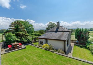 The Lodge - Y Fron - Three Bedroom House, Sleeps 5
