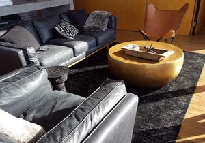 The Longhouse - Suite 1 - Iconic Hunter Valley property, 2 en-suite bedrooms and vineyard views