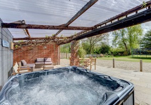 The Manor House - Five Bedroom House, Sleeps 10