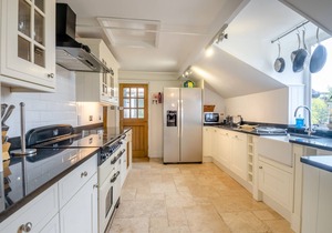 The Manor House - Five Bedroom House, Sleeps 10