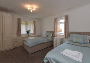The Mews - Two Bedroom Apartment, Sleeps 6