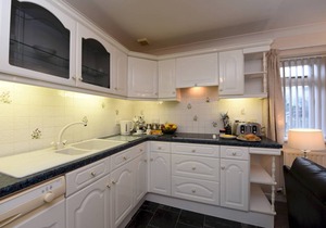 The Mews - Two Bedroom Apartment, Sleeps 6