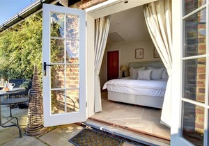 The Old Pump House - One Bedroom House, Sleeps 3