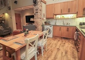 THE OLDE STABLES, family friendly in Warkworth