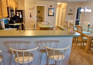 The Palms * 3BR LUXURY CONDO w FREE POOL ACCESS - Sleeps 8 - 10