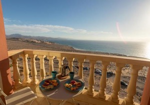 THE PARADISE ON THE OCEAN 10