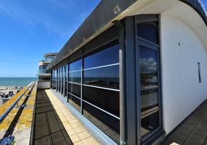 THE PENTHOUSE, family friendly, luxury holiday cottage in West Bay