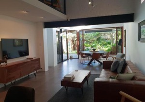 The Sanctuary - garden oasis in South Fremantle