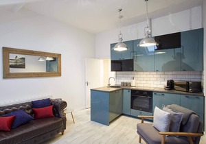 The Surfer's Loft Apartment