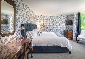 The West Lane Inn - King Room