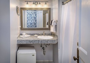 The West Lane Inn - King Room