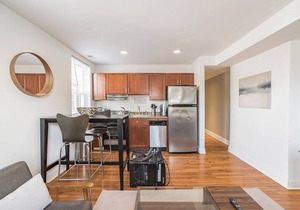 This apartment is a 1 bedroom (s), 1 bathrooms, located in Philadelphia, PA.