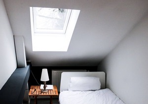 This beautiful attic apartment for max. 4 persons (+ baby) is located in our apartment house Kunaustraße.