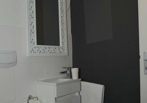 This beautiful attic apartment for max. 4 persons (+ baby) is located in our apartment house Kunaustraße.