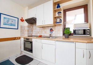 This comfortable 3-room apartment on the 3rd floor.
