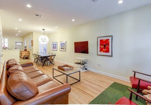 This house is a 3 bedroom(s), 2.5 bathrooms, located in Washington, DC.