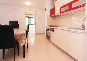 This simply and functionally furnished apartment is located in the small village of Bilice and is on