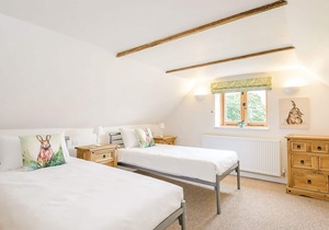 This superb, barn conversion is a perfect getaway for families and couples.