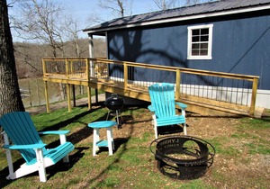 Tiny Home at Kentucky Lake's Lynnhurst Family Resort