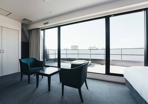 Top Floor Balcony Suite 8SUITE NonSmoking/Saga Saga