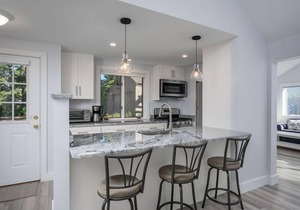 Tranquil New Seabury Escape w/Heated Private Pool and Central AC RPAM008