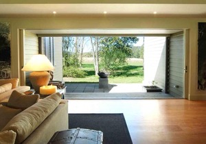 TRANQUILITY, Berry - 2pm check out Sundays! Berry & Surrounds