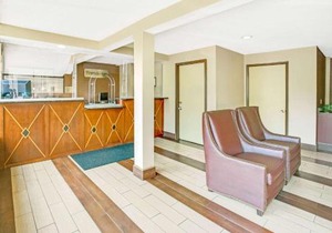 Travelodge by Wyndham Silver Spring
