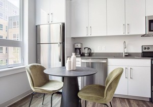 Trendy Brighton Studio w/W/D, Gym, near T, Shops + Dining, by Blueground