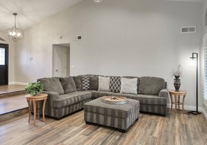 Trendy Phoenix Home w/ Pool - Walk to Lookout Mtn!