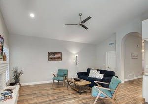 Trendy Phoenix Home w/ Pool - Walk to Lookout Mtn!