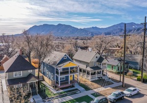 Trendy Urban Neighborhood & Dog-Friendly Downtown