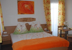 Triple room, balcony, lake view OST - Pension Agnes