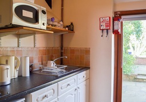 TUDOR COTTAGE STUDIO