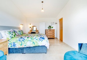 Tweed Hideaway