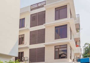 Twin Bedroom with Breakfast in a shared 3BR apartment