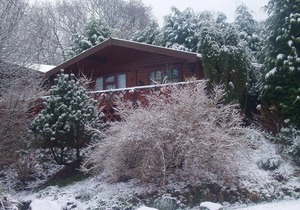 TWINPINES, LLWYNAU FARM, LLANTRISANT - 12 MILES FROM CARDIFF. CF72 8LP. RCT.