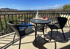 Two Bedroom condo with breathtaking ocean view !