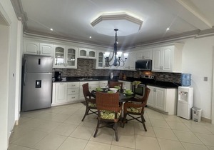 Two Bedroom condo with breathtaking ocean view !