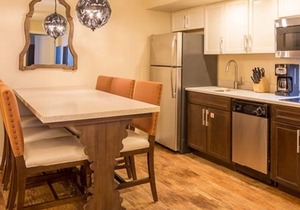 Two Bedroom, Ocean Front Condo, Ormond Beach 2444311